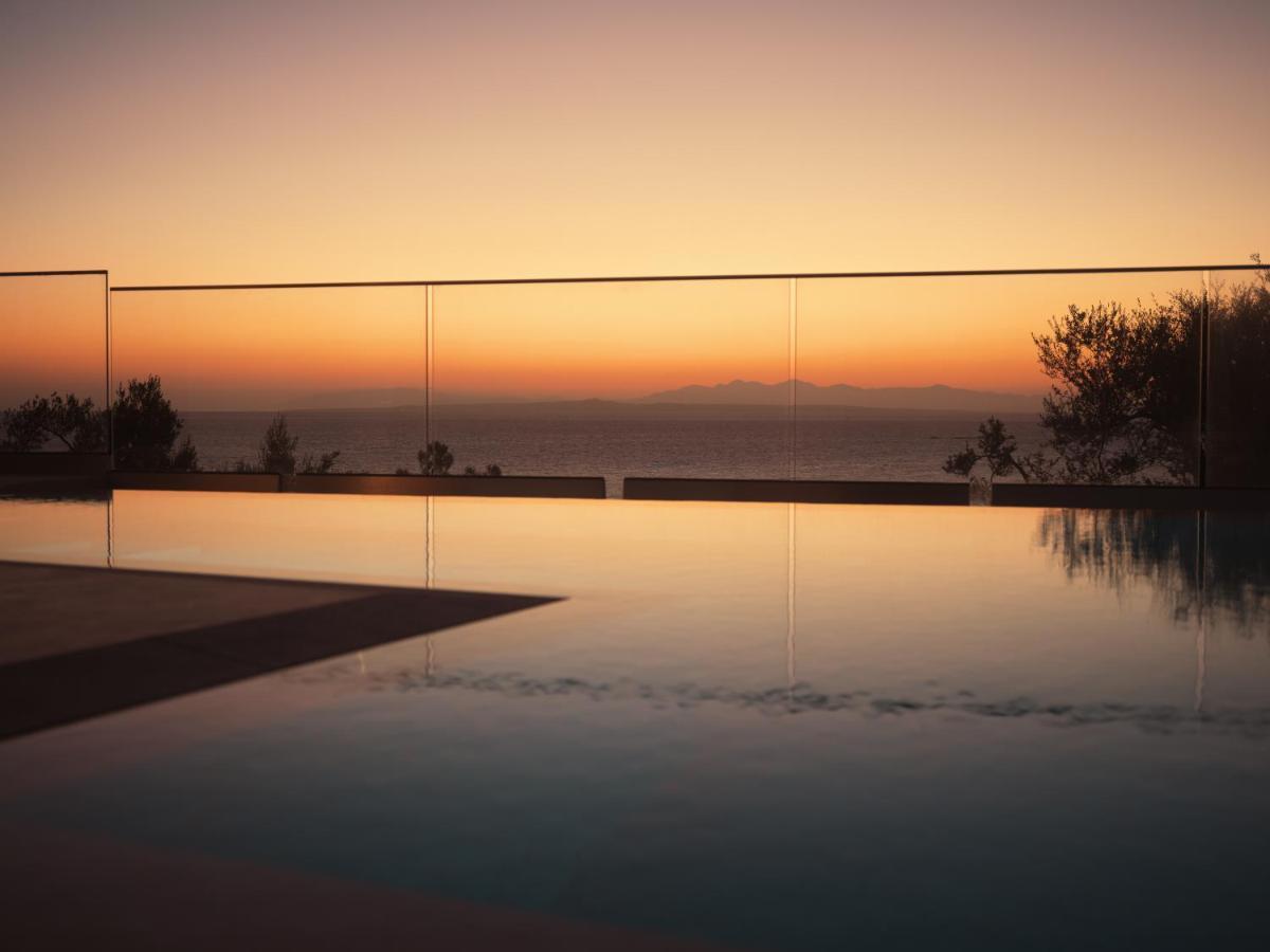 Uparati Villa - Hilltop Sea View Retreat Tsilivi  Buitenkant foto